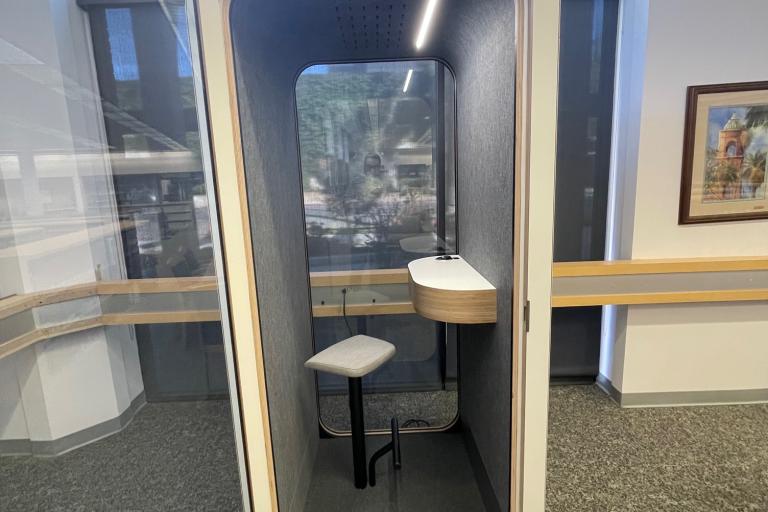 Cellphone Booth   4/8/2022