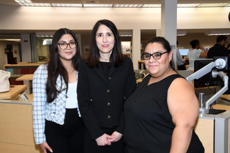 Chief Justice Patricia Guerrero w/ UCR Moot Court students